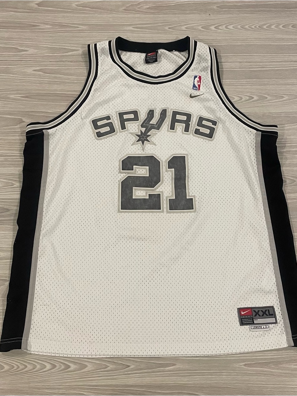 Nike San Antonio Spurs Tim Duncan #21 Authentic Jersey White Men’s Size 2XL